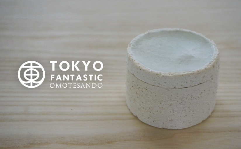 白と水面のような世界観、megumi tsukazaki 入荷しました!