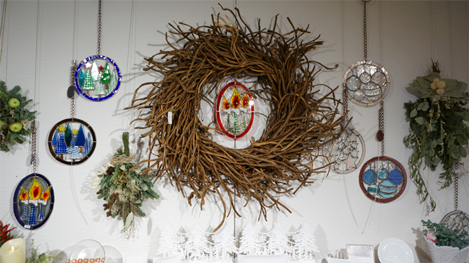 Glass & Art MOMO & Tida Flower Christmas exhibition 2015 エントランス 小枝のリース