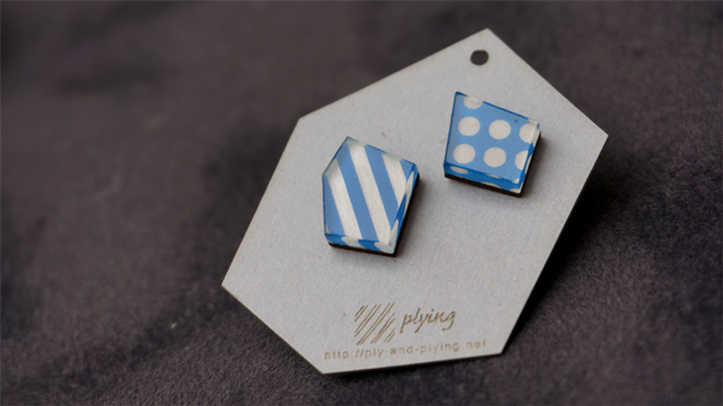 かけらピアス/イヤリング plying