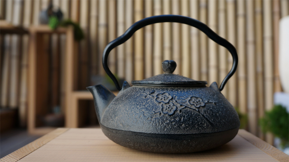 南部宝生堂(及富 OITOMI)南部鉄瓶 小鉄瓶 東雲