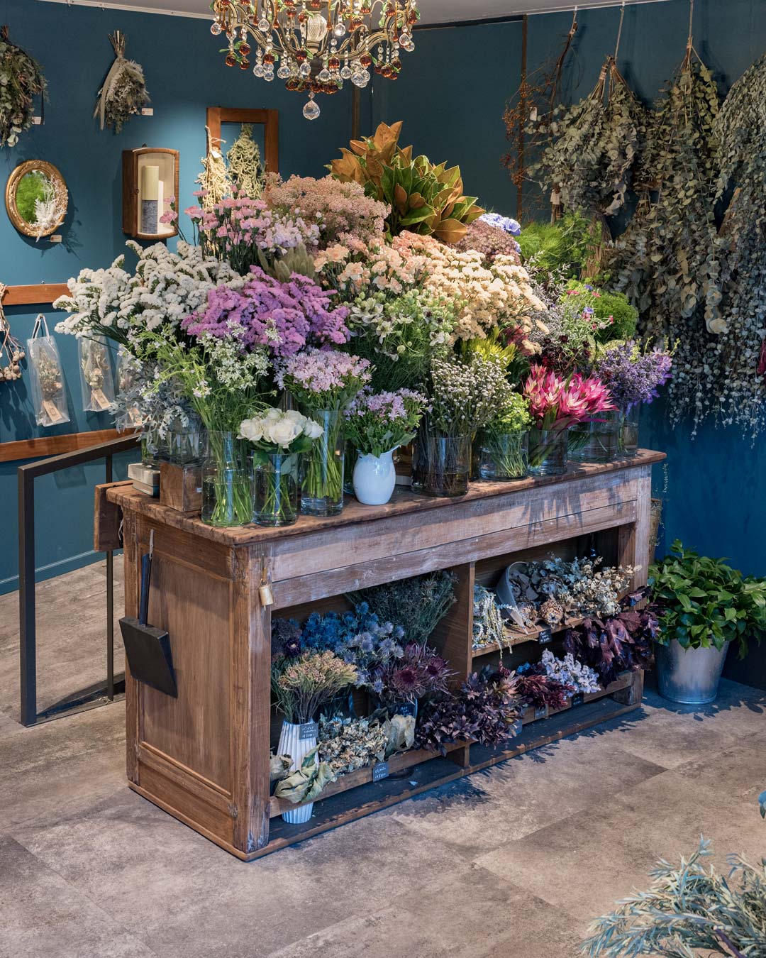 ボタニカル店 生花・花台 4/1, 2022