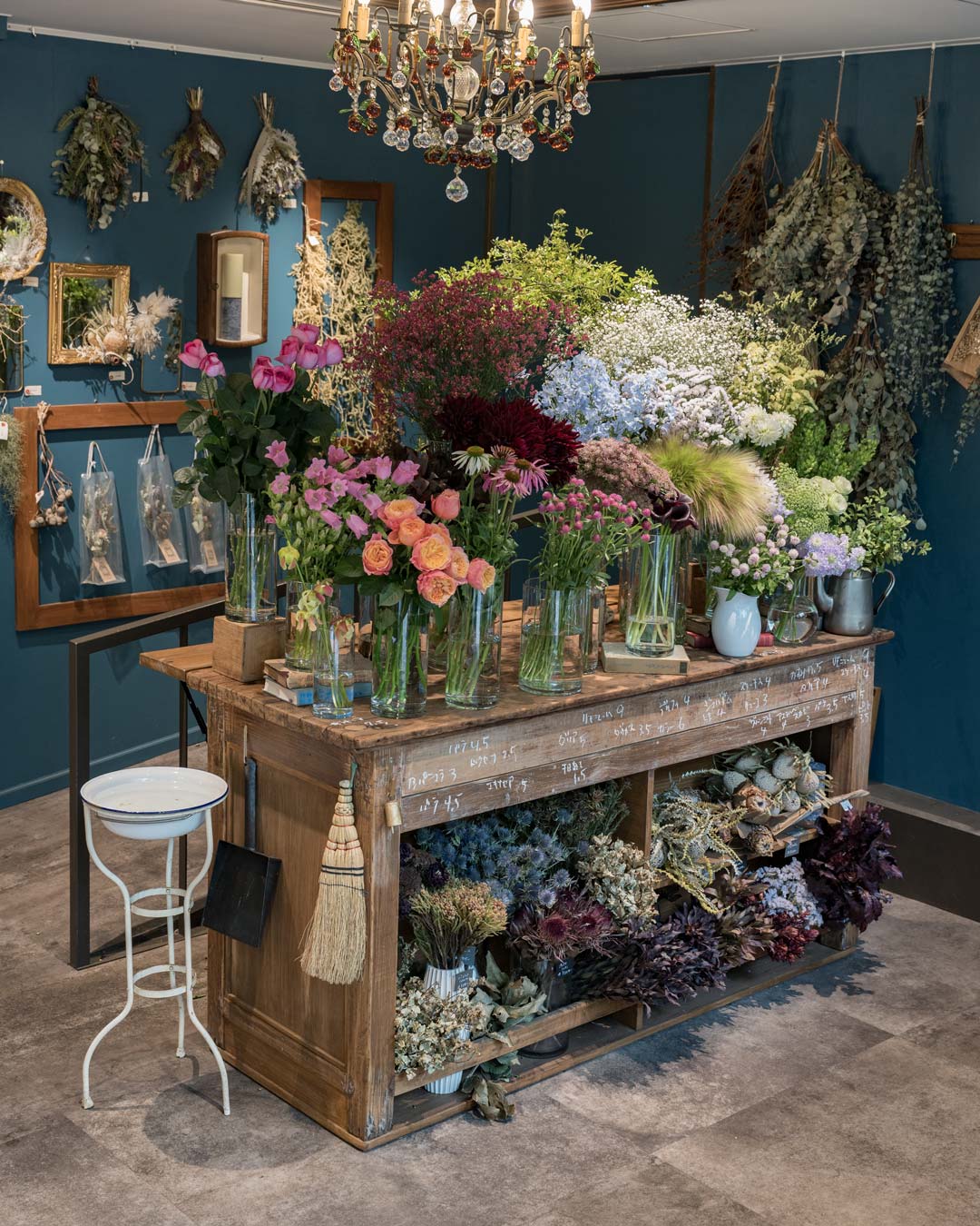 ボタニカル店 生花・花台 4/18, 2022