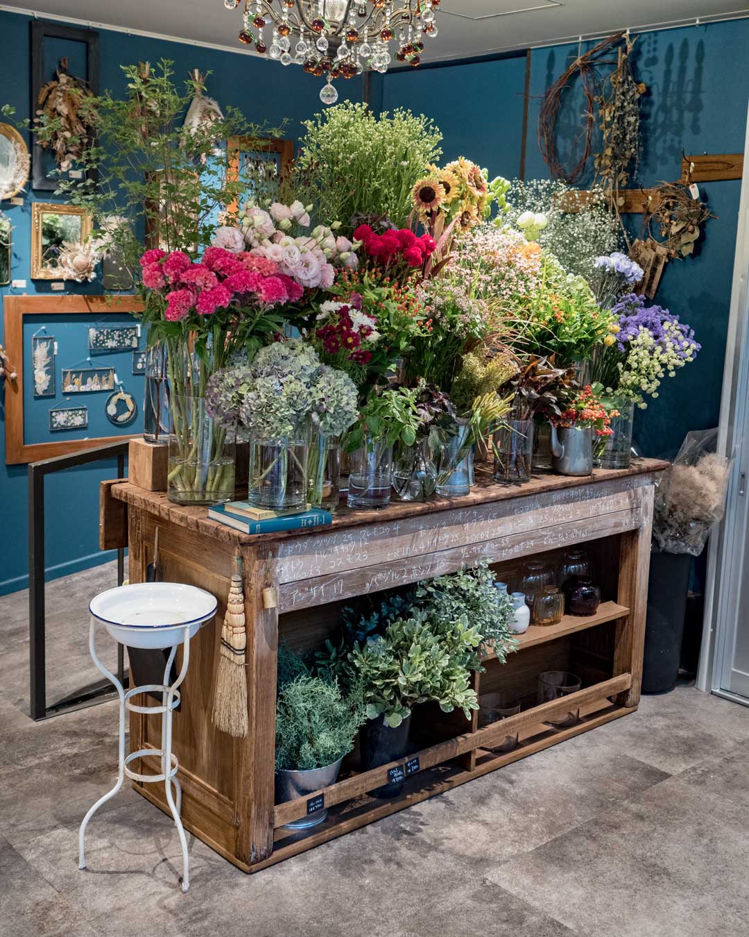 ボタニカル店 生花・花台 8/26, 2022