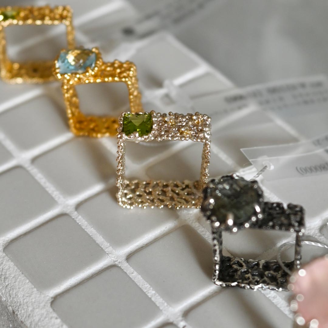 スクエアリング - SUNI Art & Jewellery 個展 「We are here.」 2/25-3/12, 2023