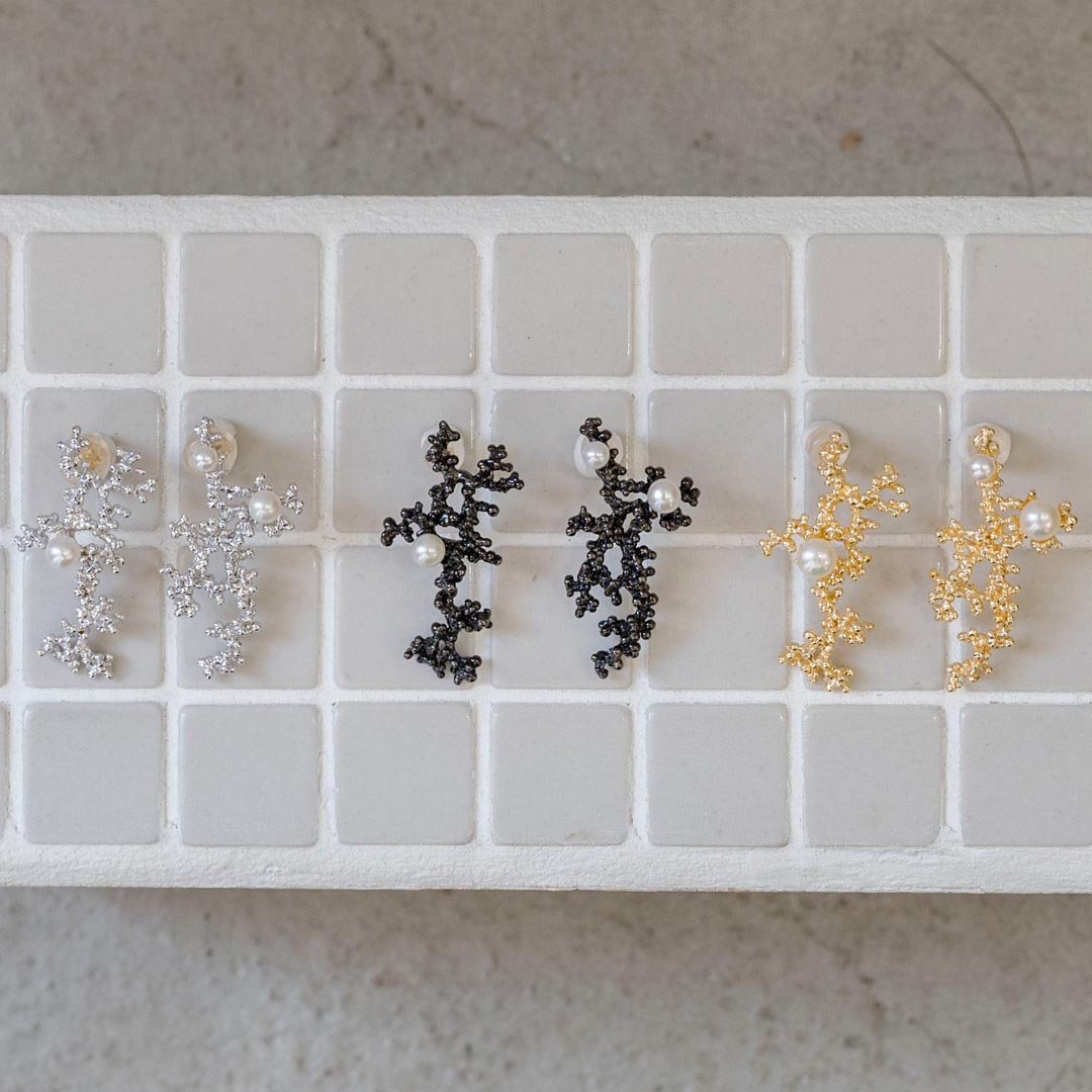 ランダムピアス - SUNI Art & Jewellery 個展 「We are here.」 2/25-3/12, 2023