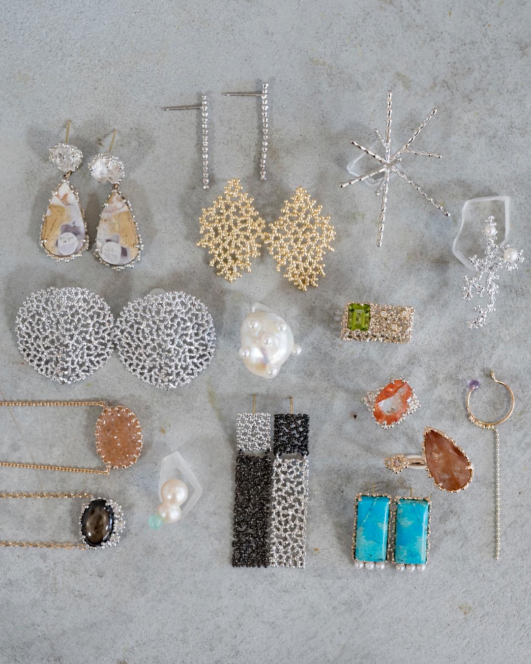 SUNIさんジュエリー集合 - SUNI Art & Jewellery 個展 「We are here.」 2/25-3/12, 2023