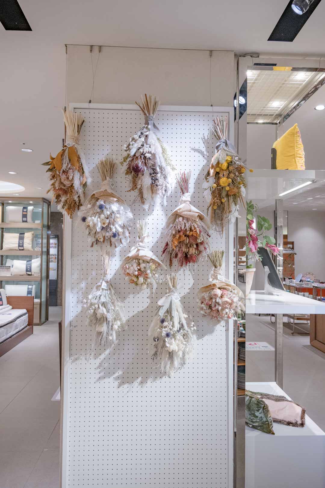 銀座三越、2週間限定ポップアップ出展中!10/4-10/17, 2023